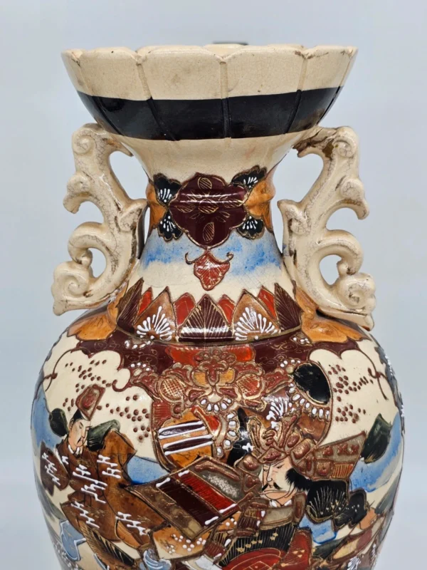 Duży Chiński wazon ceramiczny – ręcznie malowany, reliefowy, unikatowy