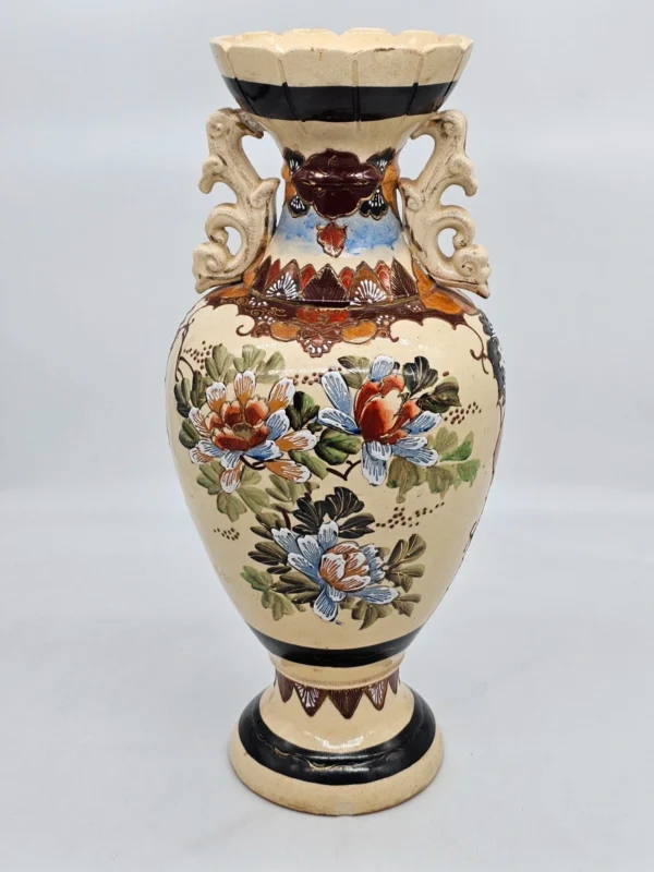 Duży Chiński wazon ceramiczny – ręcznie malowany, reliefowy, unikatowy