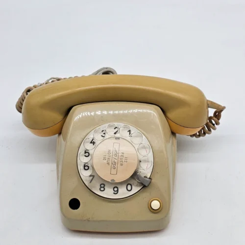 Telefon stacjonarny POST 612-1 – Retro model z tarczą obrotową