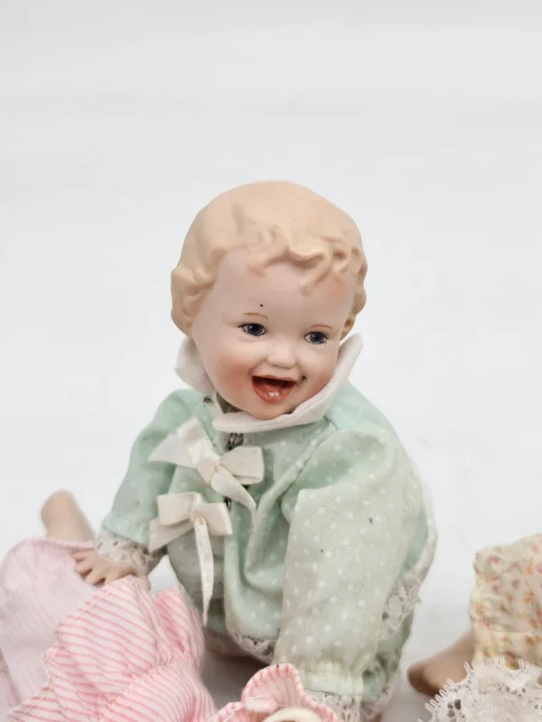 Zestaw porcelanowych lalek kolekcjonerskich Yolanda Dolls – unikatowe rękodzieło