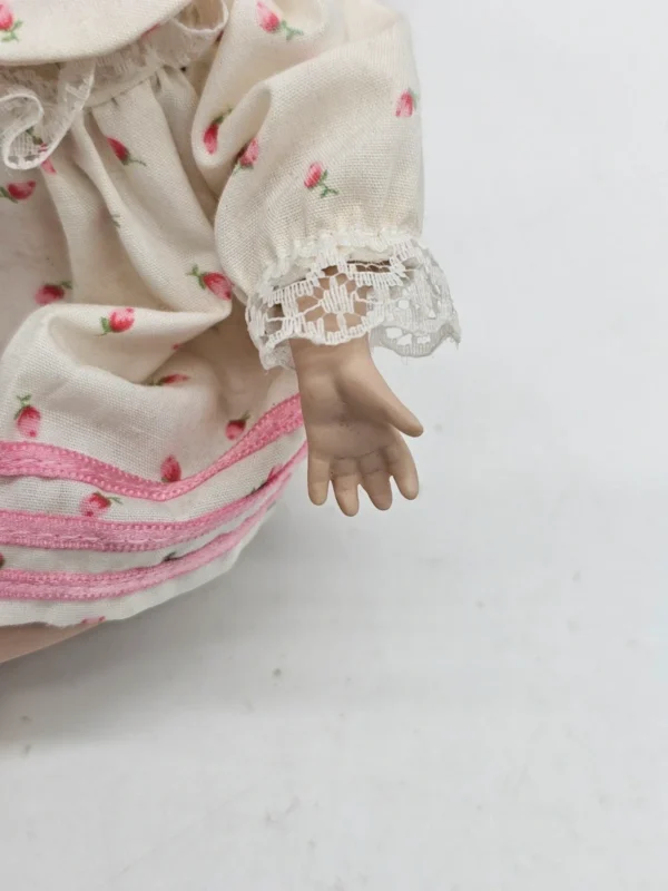 Zestaw porcelanowych lalek kolekcjonerskich Yolanda Dolls – unikatowe rękodzieło