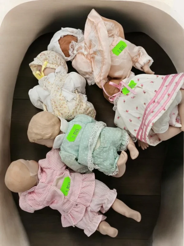 Zestaw porcelanowych lalek kolekcjonerskich Yolanda Dolls – unikatowe rękodzieło