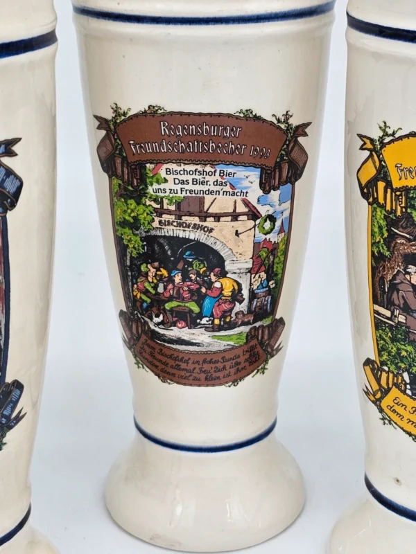 Zestaw 7 kolekcjonerskich kufli ceramicznych Regensburger Freundschaftsbecher – 0,5 L