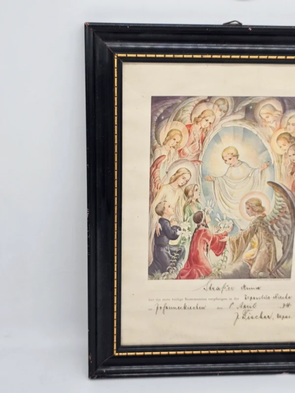 Grafika komunijna „Anioły i Dzieci” z 1934 r. w czarnej ramie – 30 × 40 cm