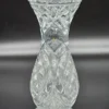 Wazon tłoczony ze szkła prasowanego, wys. 21 cm – styl retro / PRL