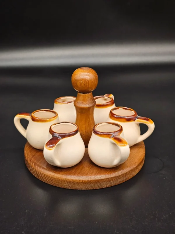 Rustykalny zestaw: 6 ceramicznych kieliszków z podstawką – handmade, ok. 50 ml