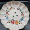 Ręcznie malowana ceramiczna misa dekoracyjna 41 cm – wzór kwiatowy, do powieszenia