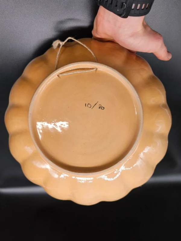 Ręcznie malowana ceramiczna misa dekoracyjna 41 cm – wzór kwiatowy, do powieszenia