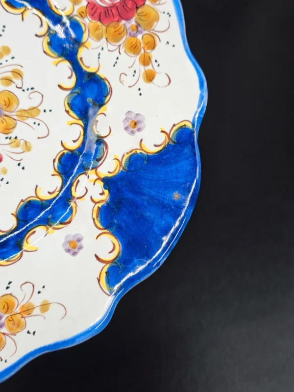 Ręcznie malowany ceramiczny talerz ścienny – 26 cm