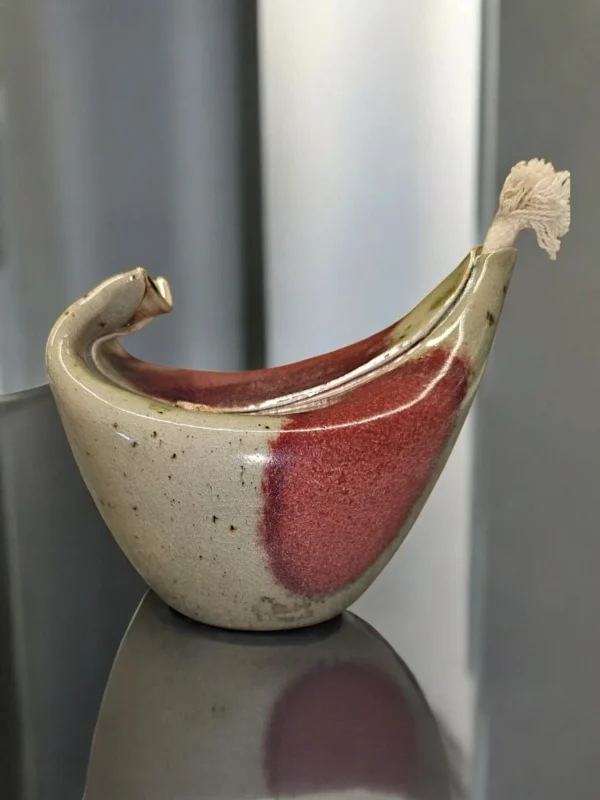 Ceramiczna lampa naftowa, sygnowana, rękodzieło artystyczne, 15×16 cm
