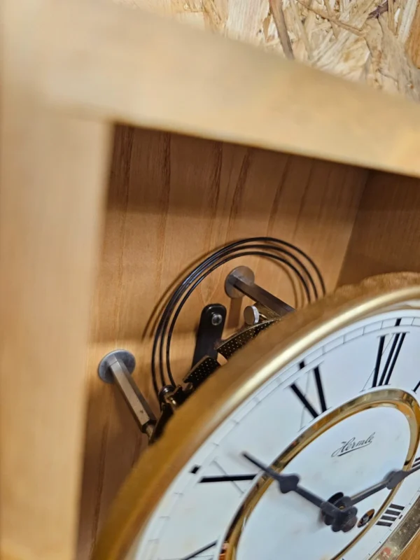 Zegar ścienny Hermle z mechanizmem bijącym sprawny, retro styl
