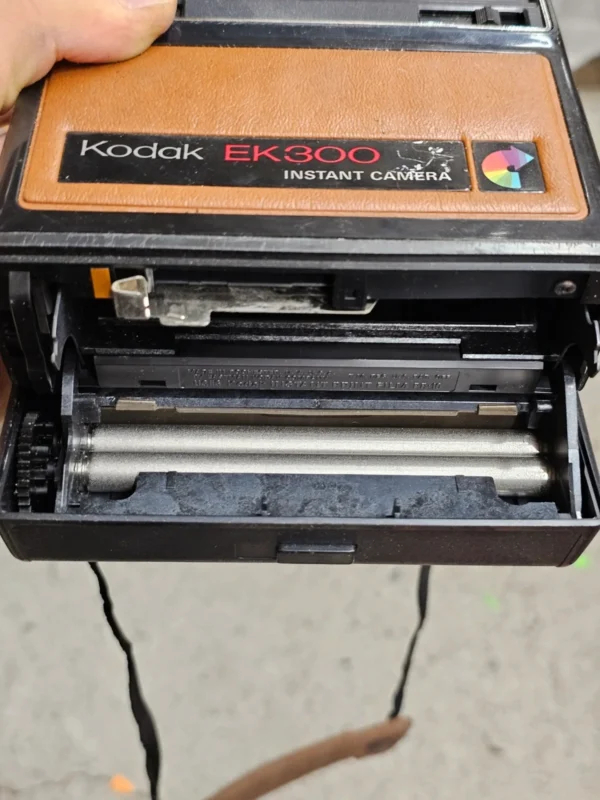 Aparat natychmiastowy Kodak EK300 – Made in USA – vintage retro