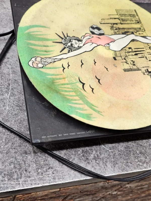 🎵 Gramofon Lenco L43 GT – półautomatyczny, vintage 🎵