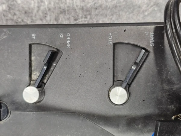 🎵 Gramofon Lenco L43 GT – półautomatyczny, vintage 🎵