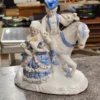 Porcelanowa figurka – dama i kawaler na koniu