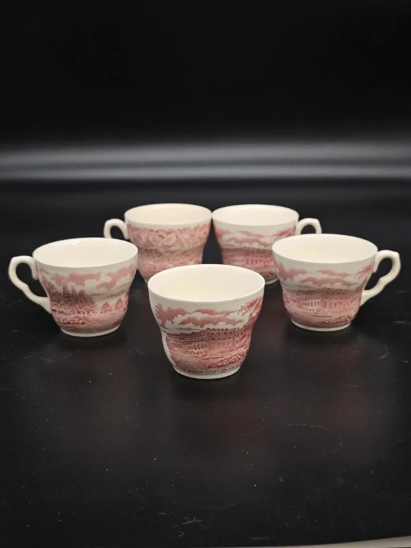 Zestaw filiżanek i kubek „Hampton Court Palace” English Ironstone China