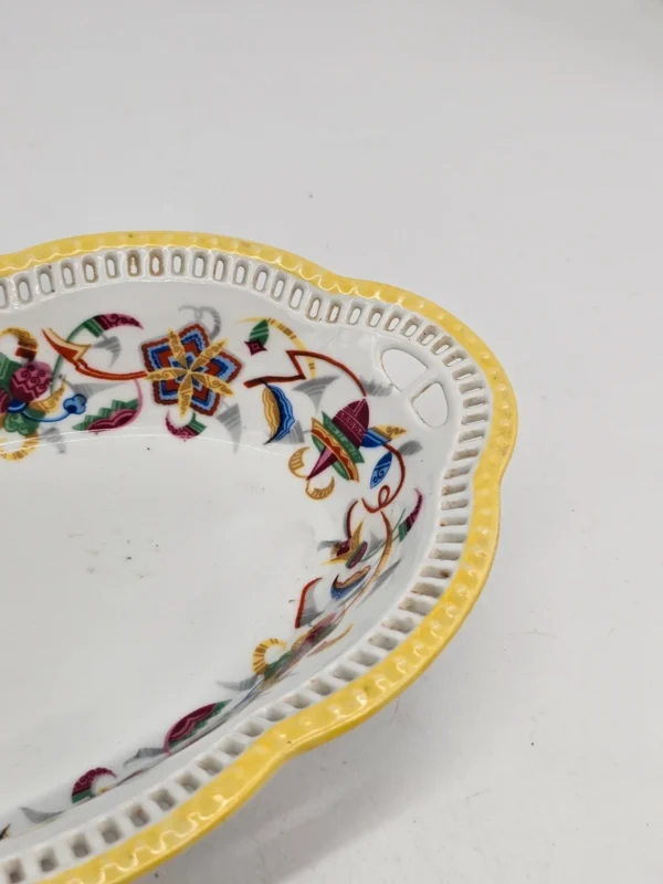 Owalna misa Schumann Bavaria – porcelana bawarska, ręcznie zdobiona, ażurowy brzeg