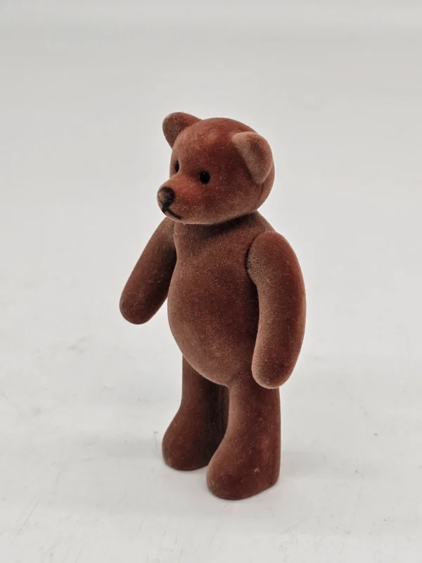 Figurka misia flockowanego McDonald’s 1999 – kolekcjonerski gadżet vintage, 9 cm