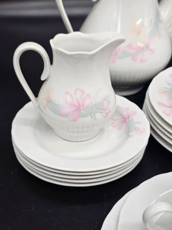Porcelanowy serwis kawowy Jlmenau Graf von Henneberg – Nrd, lata 70/80. 6 osób