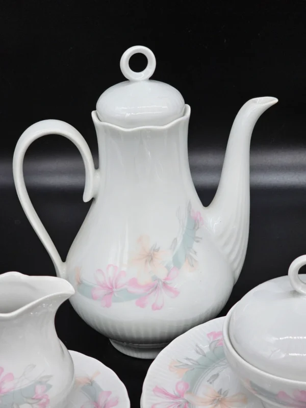 Porcelanowy serwis kawowy Jlmenau Graf von Henneberg – Nrd, lata 70/80. 6 osób