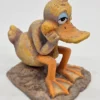 Figurka kaczki – ręcznie malowana, żywica, vintage