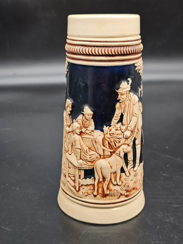 Kufel ceramiczny KING Germany – myśliwska scena reliefowa, 0,3 l