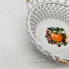 Koszyk porcelanowy w stylu plecionki z motywem owoców – Cluj Napoca, Rumunia, lata 70-80.