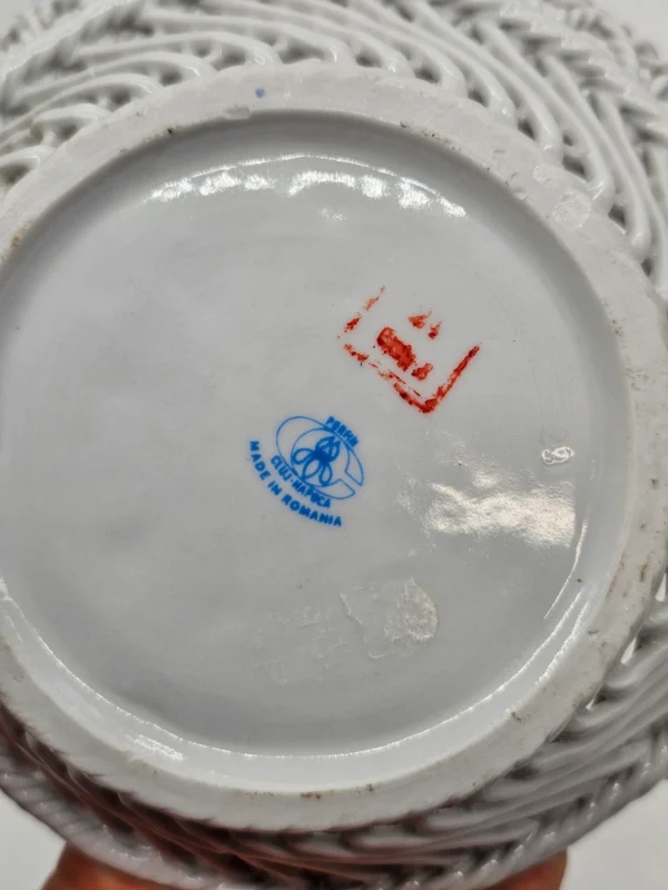 Koszyk porcelanowy w stylu plecionki z motywem owoców – Cluj Napoca, Rumunia, lata 70-80.