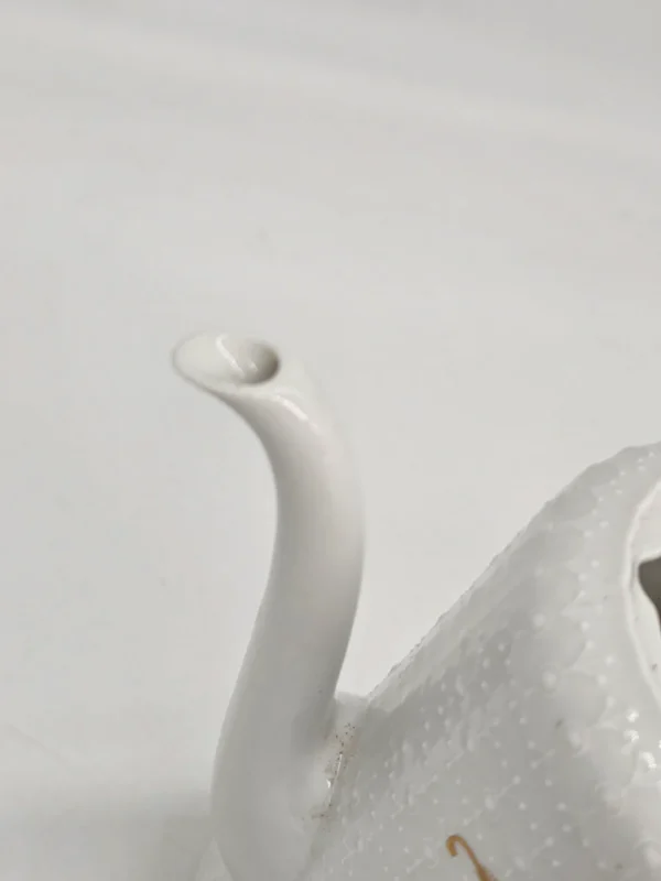 Dzbanek porcelanowy Tirschenreuth Germany – biały ze złotym ornamentem, 23 cm