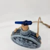 Duża, ozdobna manierka ceramiczna w odcieniach błękitu