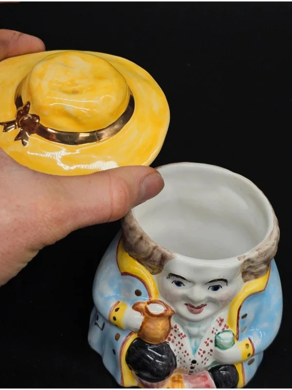 Figurka ceramiczna Granny Smith – kufel/pojemnik dekoracyjny