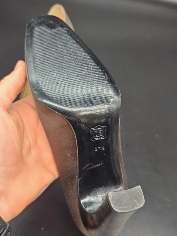 Szpilki Gianni Versace Couture z lat 90. brązowy aksamit, r. 37.5 (wkładka 25.5 cm)