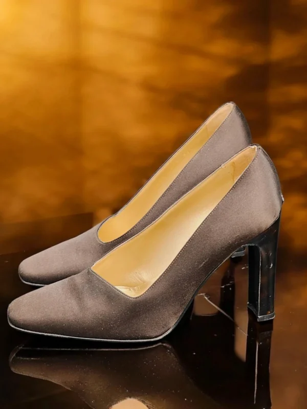 Szpilki Gianni Versace Couture z lat 90. brązowy aksamit, r. 37.5 (wkładka 25.5 cm)