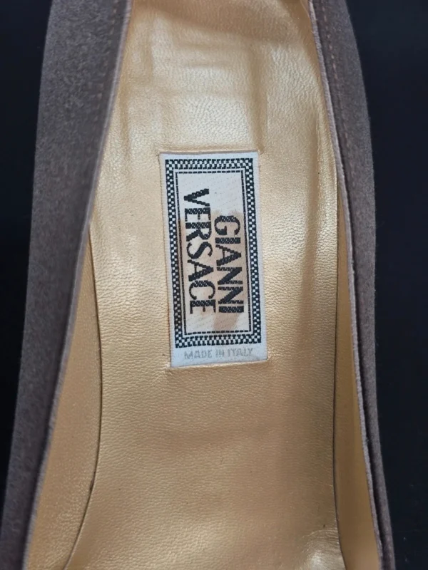 Szpilki Gianni Versace Couture z lat 90. brązowy aksamit, r. 37.5 (wkładka 25.5 cm)