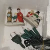 Zestaw świątecznej wioski – domki, mostek, figurki, lampy – komplet w styropianie