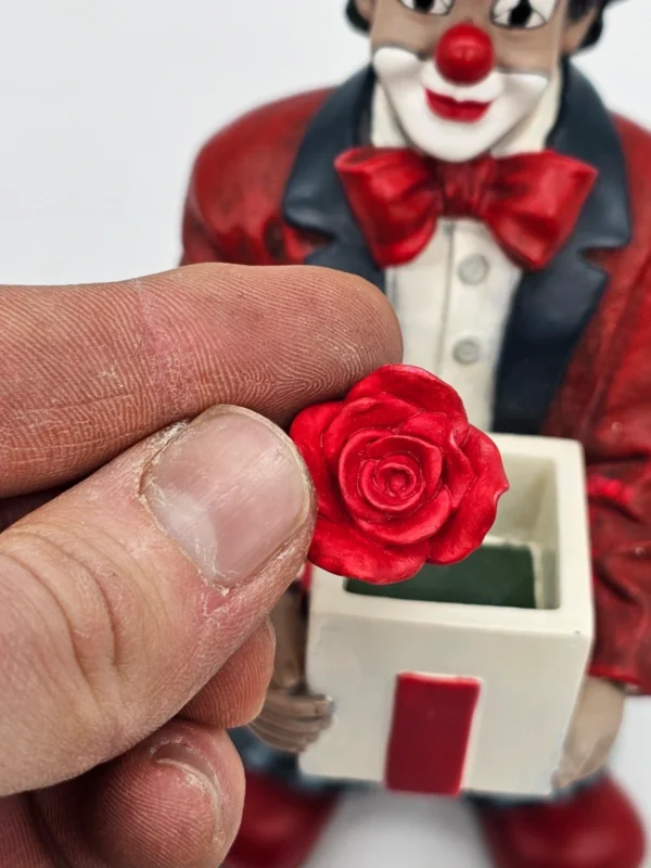 Gilde Clowns – duża figurka z prezentem, wysokość 20,5 cm