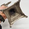 Stary krucyfiks ołtarzowy z postumentem – metal, ok. 40 cm