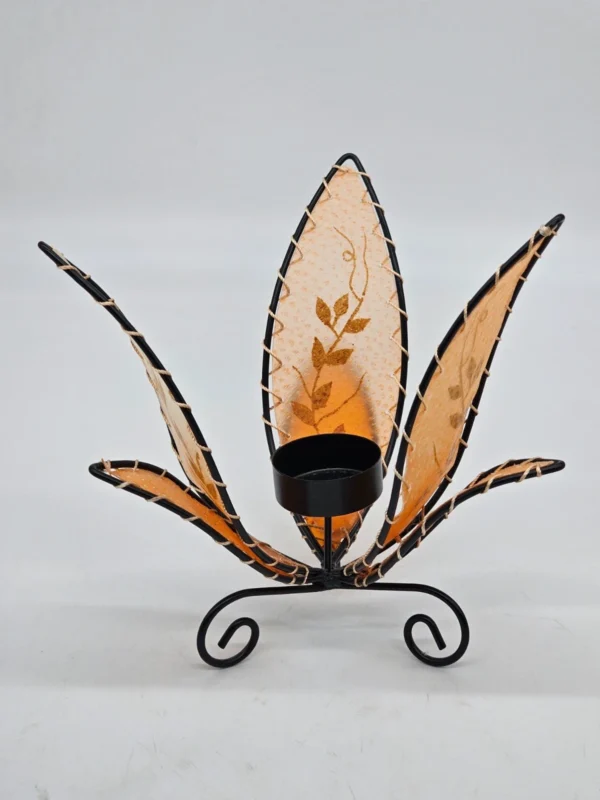Świecznik orientalny z naturalną skórą – ręcznie szyty, dekoracyjny, 19 × 19 cm