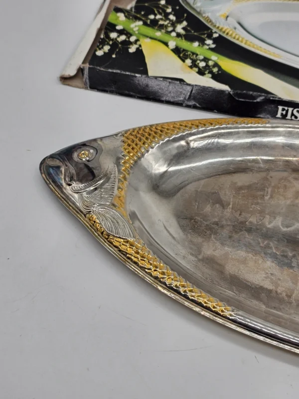Patera do serwowania ryb 48×19,5 cm, metalowa, w oryginalnym pudełku