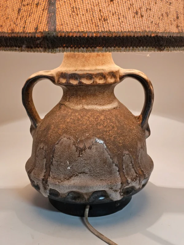 Lampa stołowa ceramiczna vintage z dużym kloszem