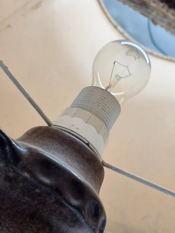 Lampa stołowa ceramiczna vintage z dużym kloszem