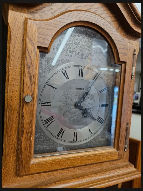 Zegar wiszący Hermle 451-030A – mechaniczny, łańcuchowy, Made in Germany