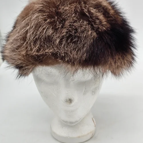Czapka zimowa z futra brązowa puszysta średnica 22 cm syntetyk 100% z lasu