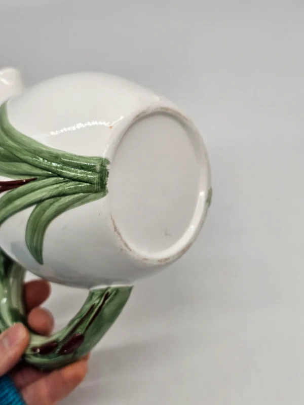 Ceramiczny dzbanek kubek z reliefem kaczki ręcznie zdobiony vintage