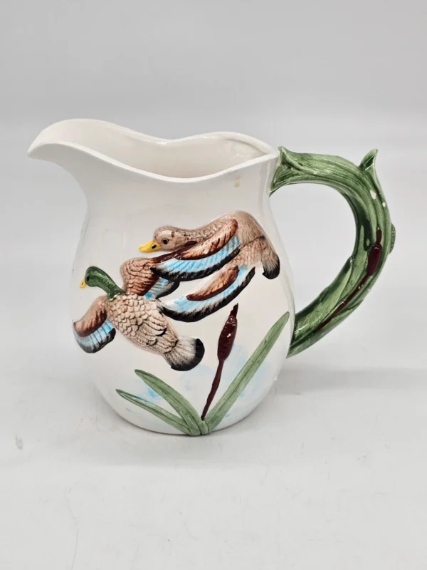 Ceramiczny dzbanek kubek z reliefem kaczki ręcznie zdobiony vintage
