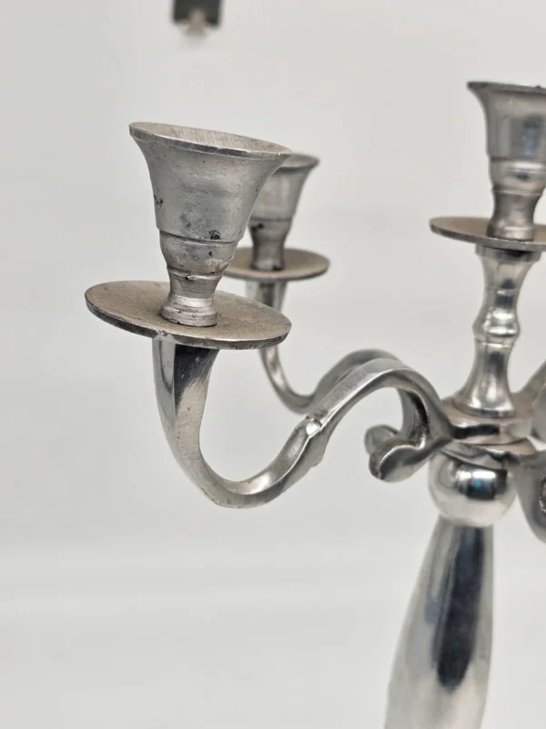 Metalowy świecznik pięcioramienny klasyczny kandelabr 43 cm