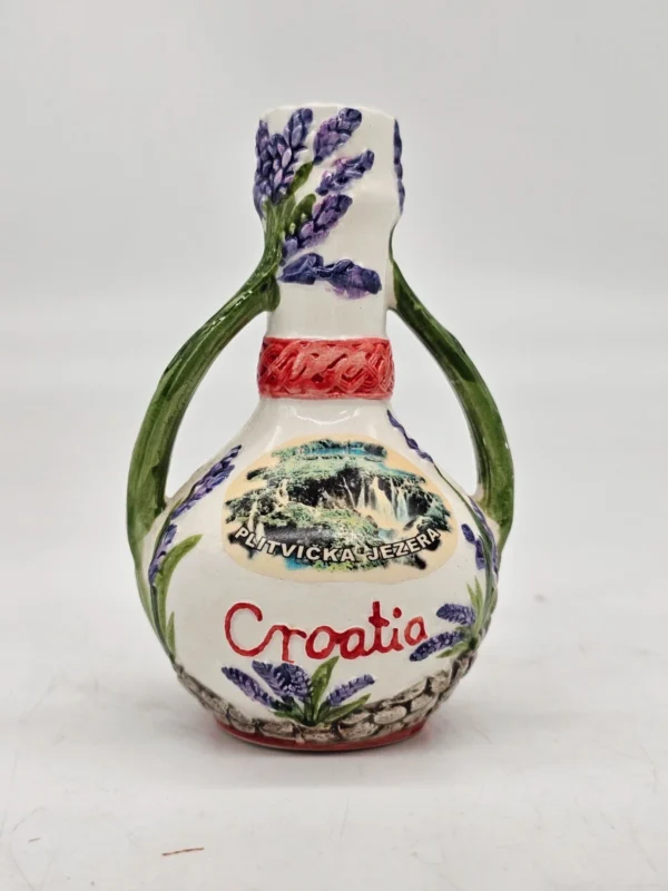 Ceramiczna karafka pamiątkowa Croatia Plitvička Jezera lawenda 11 cm