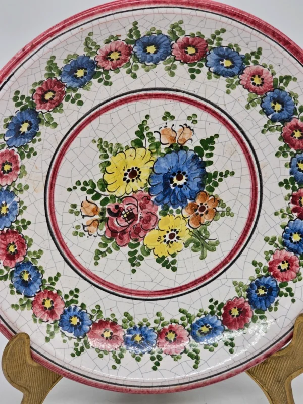 Ręcznie malowany talerz ceramiczny Handarbeit w kwiaty