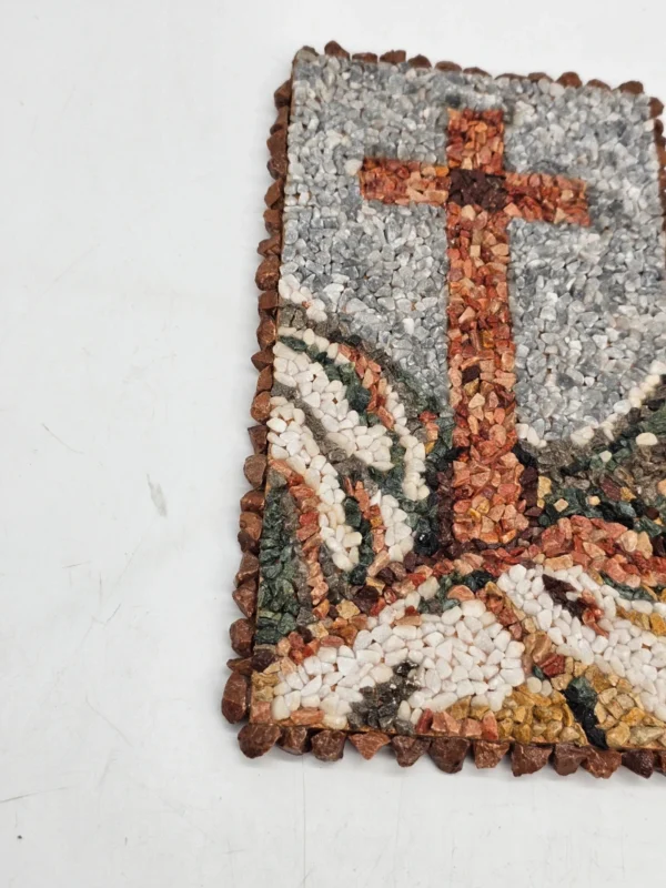 Mozaika kamienna z krzyżem dekoracja ścienna 13×24 cm
