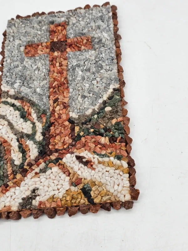Mozaika kamienna z krzyżem dekoracja ścienna 13×24 cm